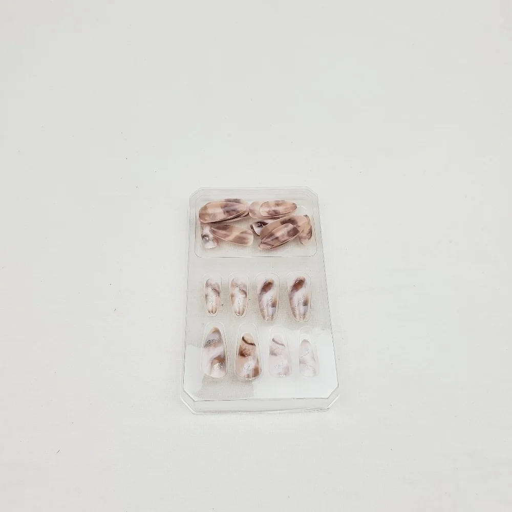 24 Pieces Fake Press On Nails